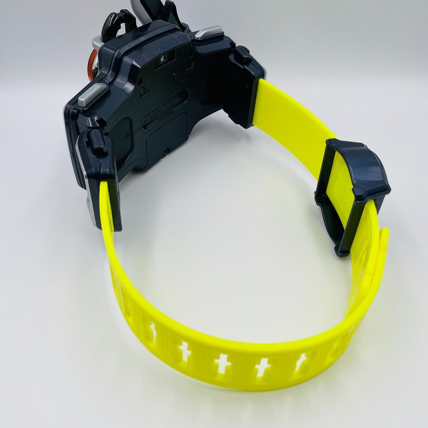 Kamen Rider Gaim DX Sengoku Driver & DX Kiwami Lock Seed Set Bandai
