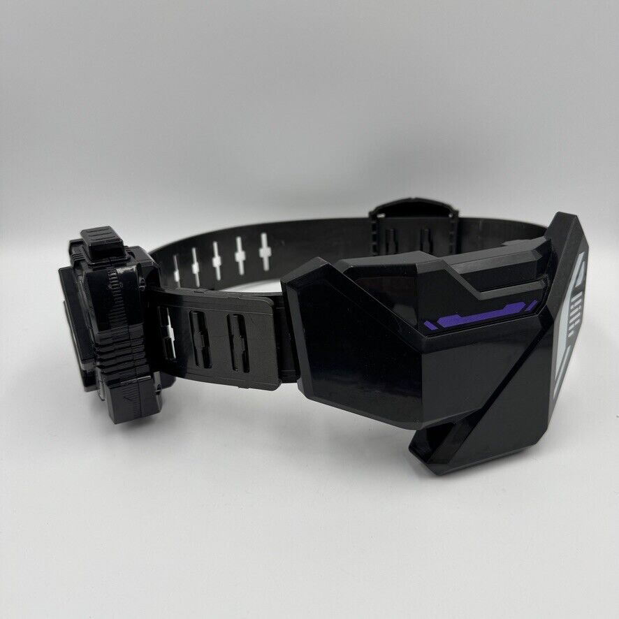 Kamen Rider Geats DX Raze Riser Belt & Laser Raise Riser Set Bandai