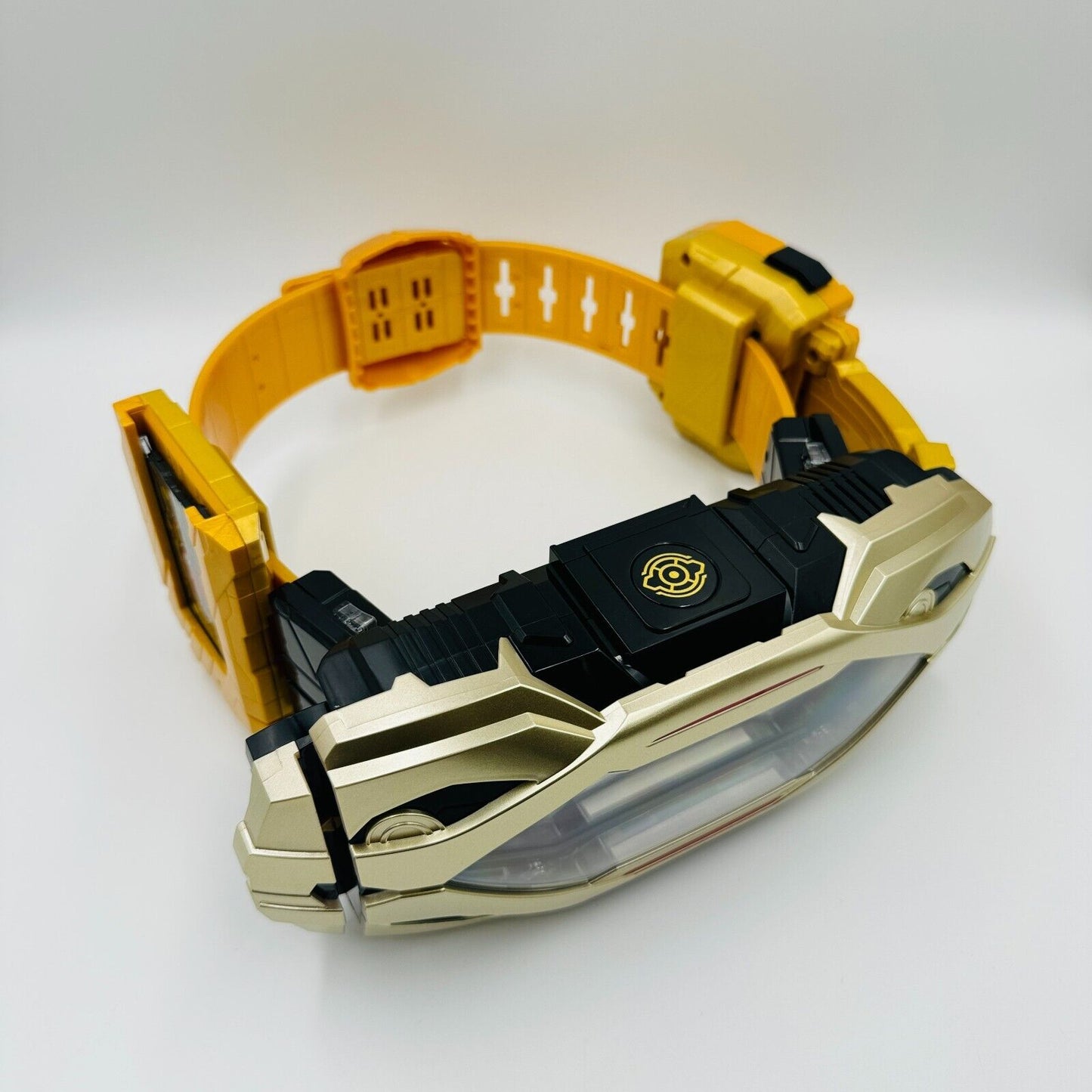 Kamen Rider Geats DX Zillion Driver Belt Bandai