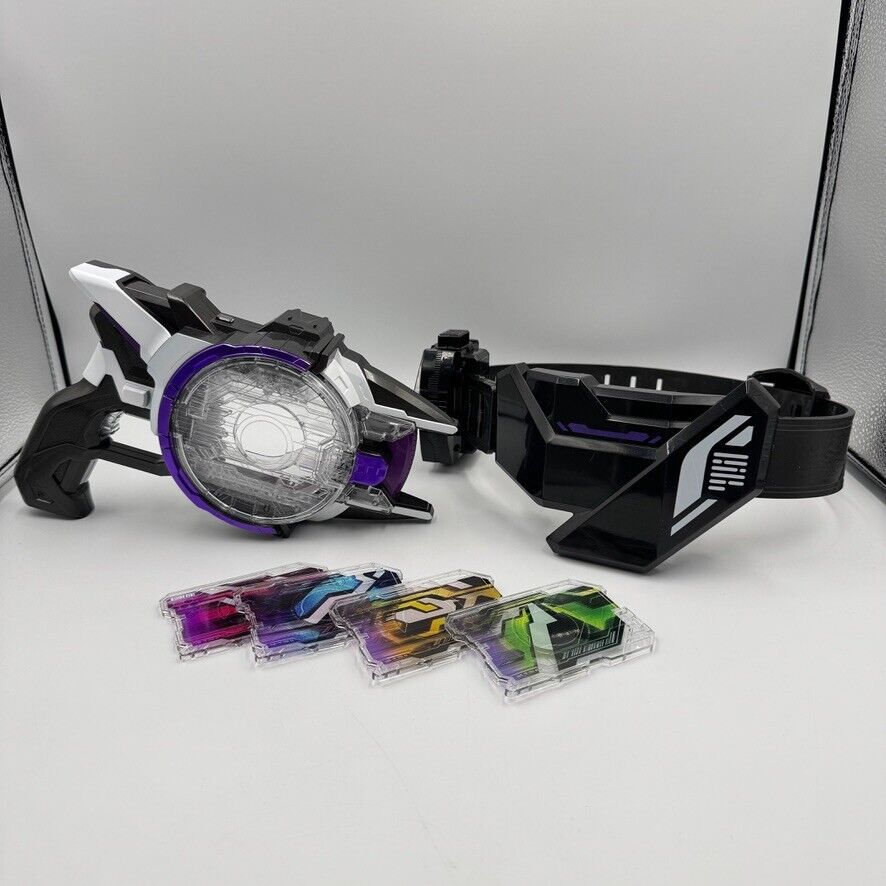 Kamen Rider Geats DX Raze Riser Belt & Laser Raise Riser Set Bandai