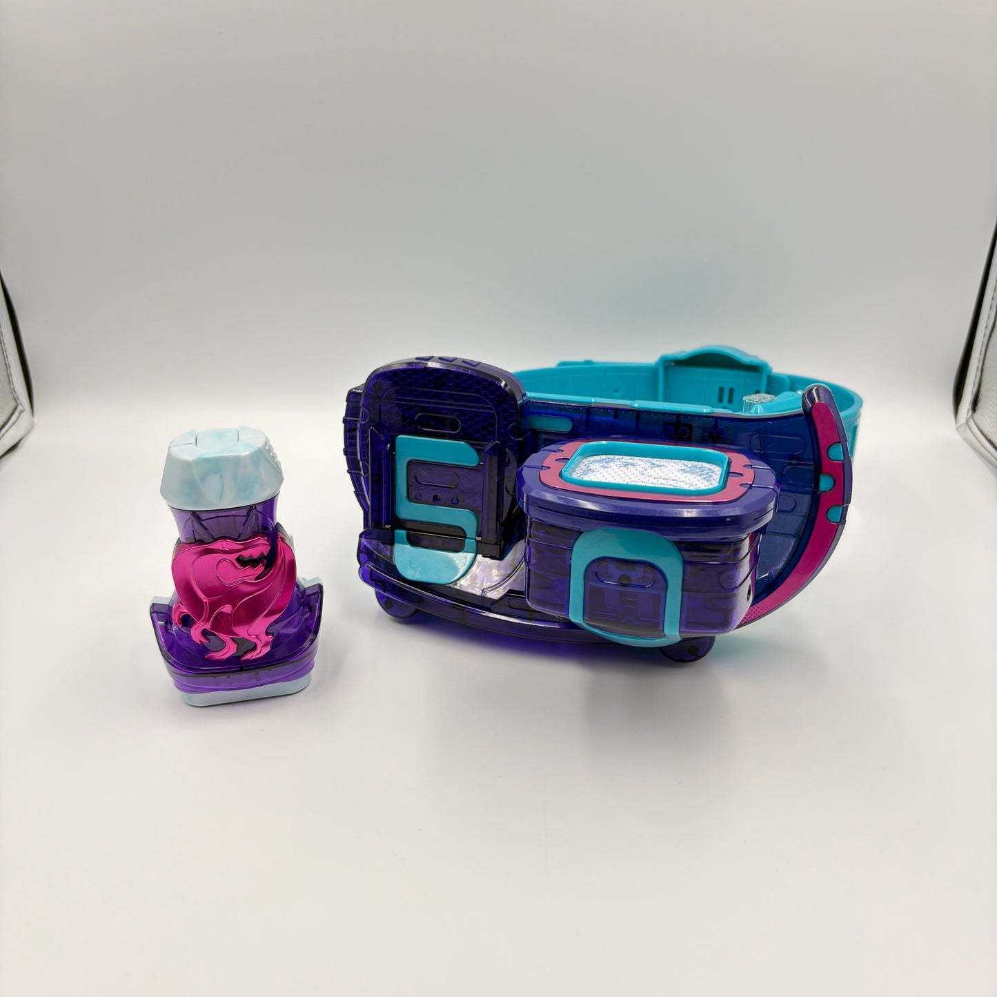 Kamen Rider Revice DX Revice Driver Transformation Belt Bandai Toy