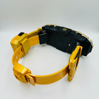 Kamen Rider Geats DX Zillion Driver Belt Bandai